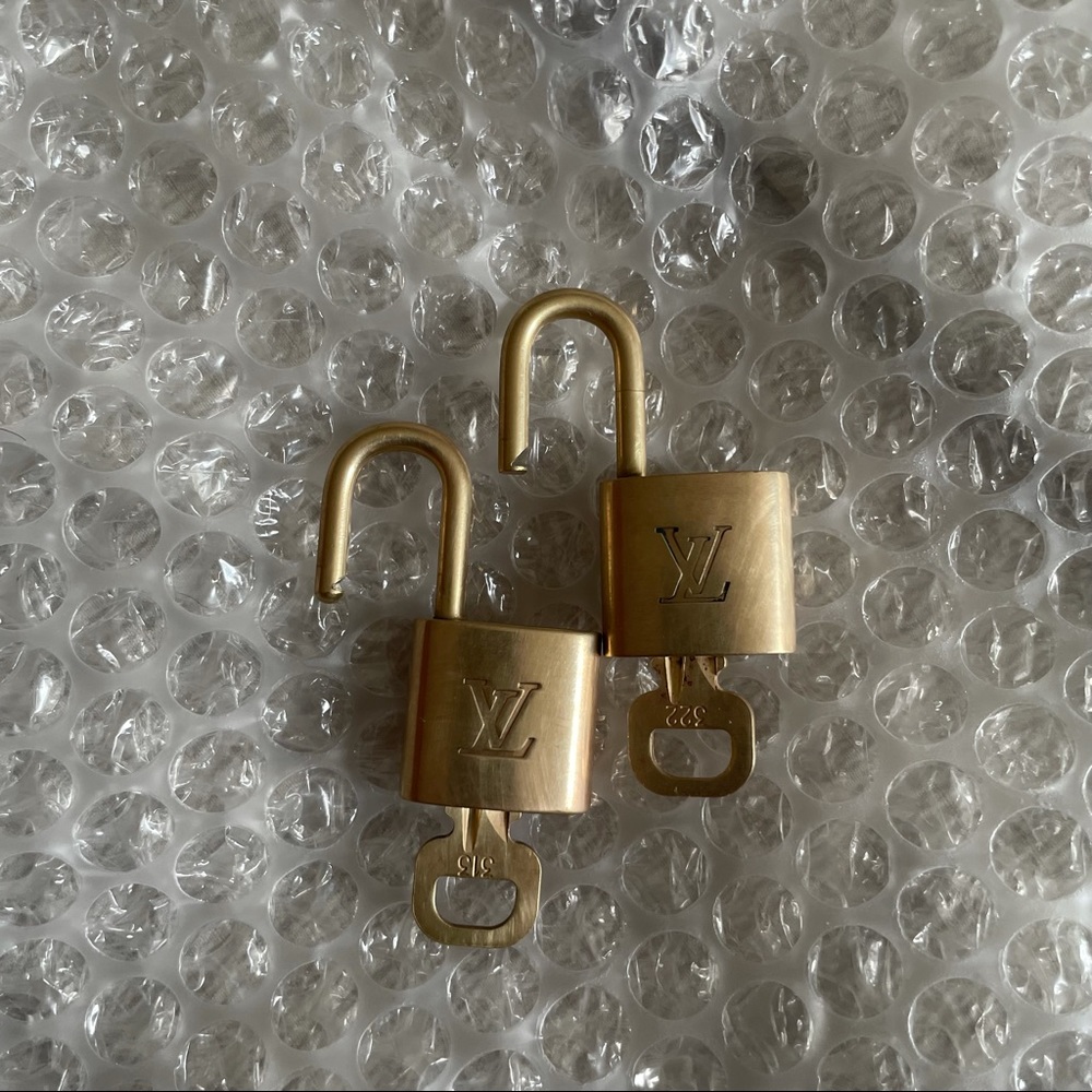Vintage Louis Vuitton lock and key #313